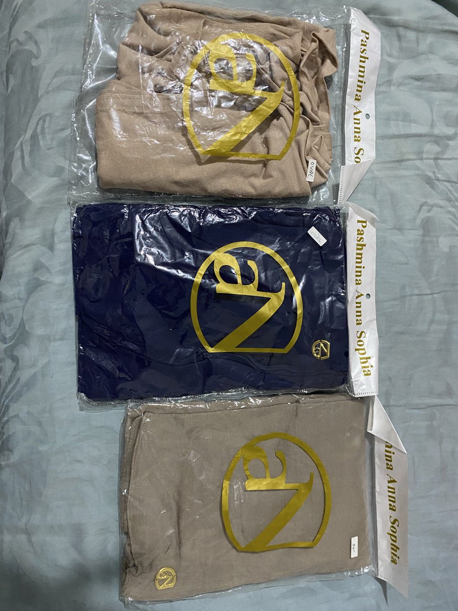 noodlesspoon's tweet photo. Want to sell
Wts pashmina

💸60k take all 
21k each

Dom jakarta

Warna Navy, cream, abu

Dijual karna kepencet pas flash sale

#zonauang️ https://t.co/fzTBFMNPR5