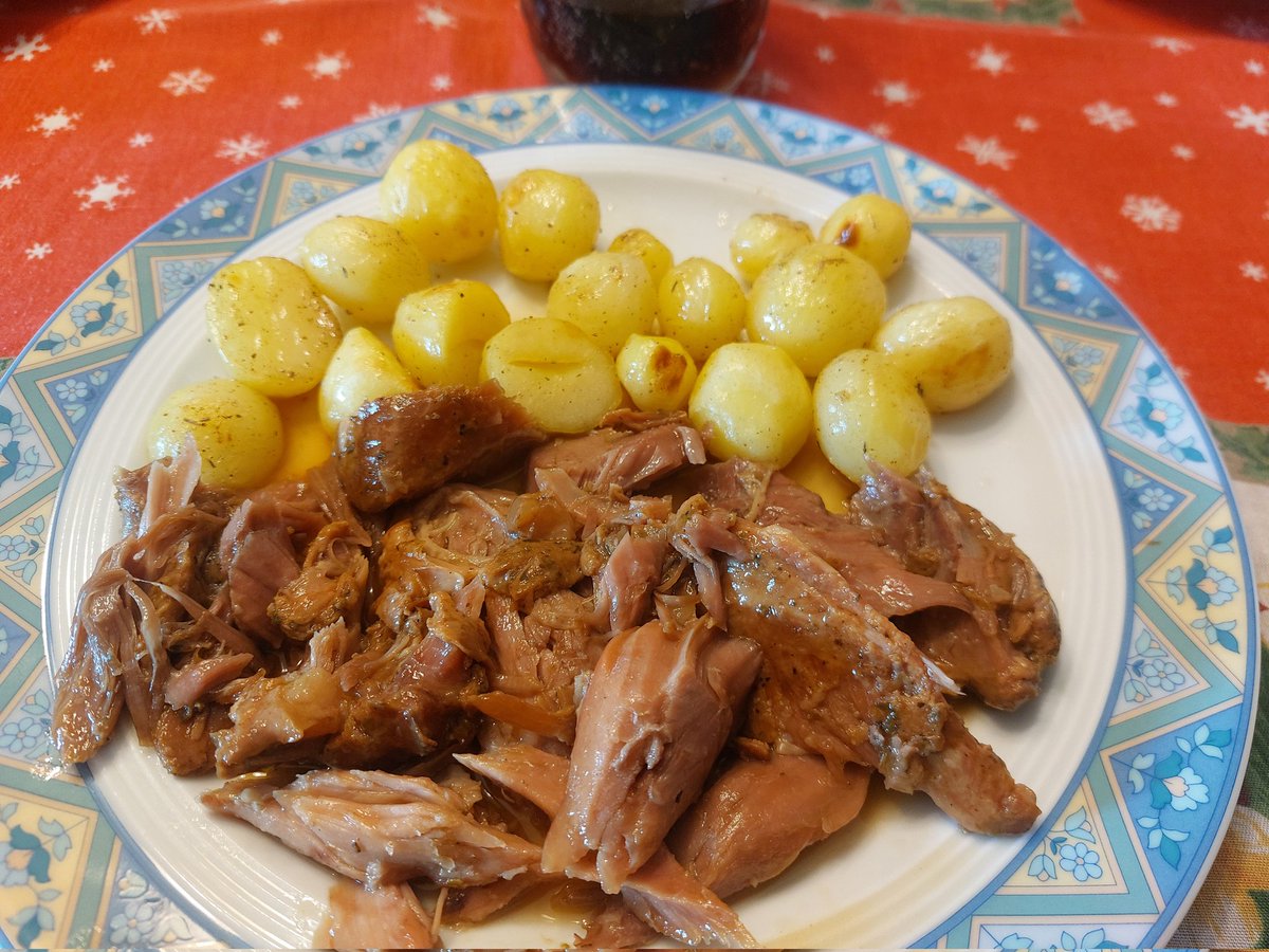 DimitriDiacono's tweet photo. Buon pranzo a tutti https://t.co/0rZsdlGAyU