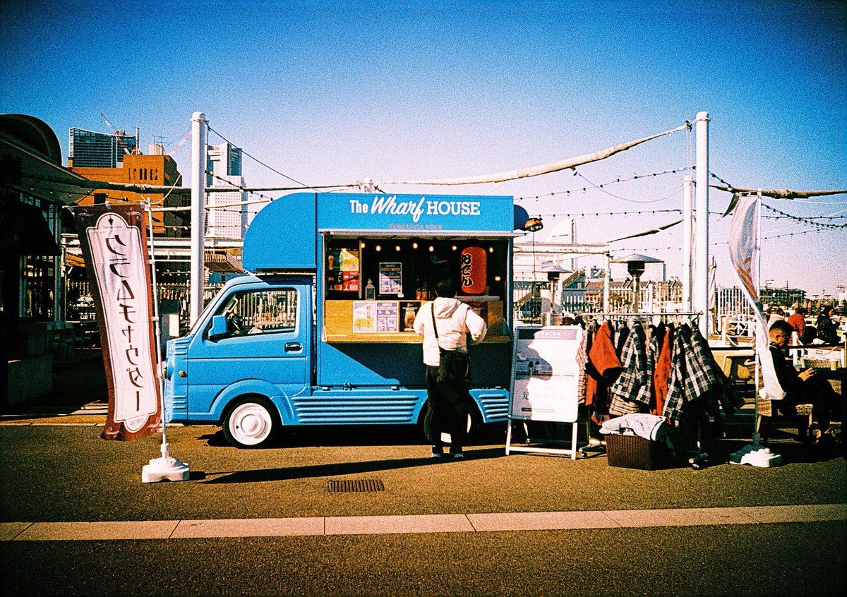 ryoezou's tweet image. LOMO MC-A
KodakE100 VSクロスプロセス

#カメスズ
#Lomo
#フィルム写真