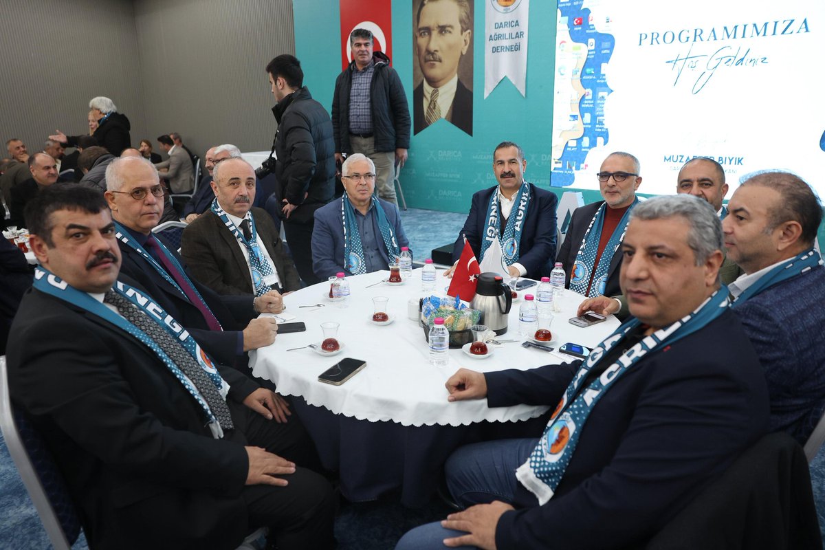 cemil_yaman's tweet photo. Darıca Ağrılılar Derneği'mizin tanıtım toplantısına katılarak kıymetli hemşehrilerimiz ile bir araya geldik. 

Dernek Başkanımız Nihat Tatlı ve yönetimine başarılar diliyorum. 

#AKPARTİ #DARICA #KOCAELİ https://t.co/xYUMSl8IFG