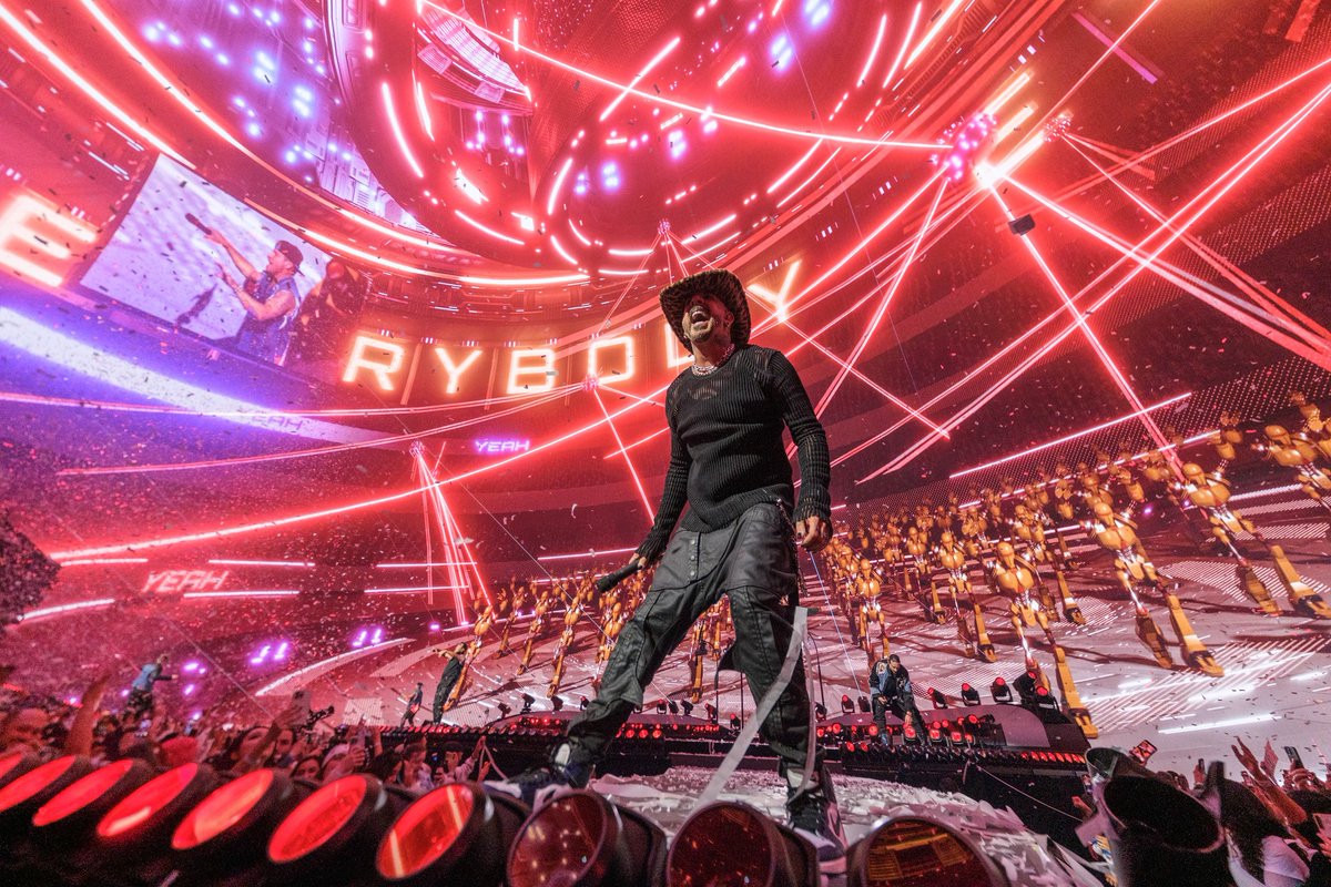 BSBHungary's tweet photo. 😍🥰

https://t.co/XFL4wuumPk

#backstreetboys #millennium #lasvegas #sphere #millenniumsphere #lasvegasconcerts #intothemillenniumtour2025 #intothemillennium #lasvegasnevada https://t.co/5xg4686AnD