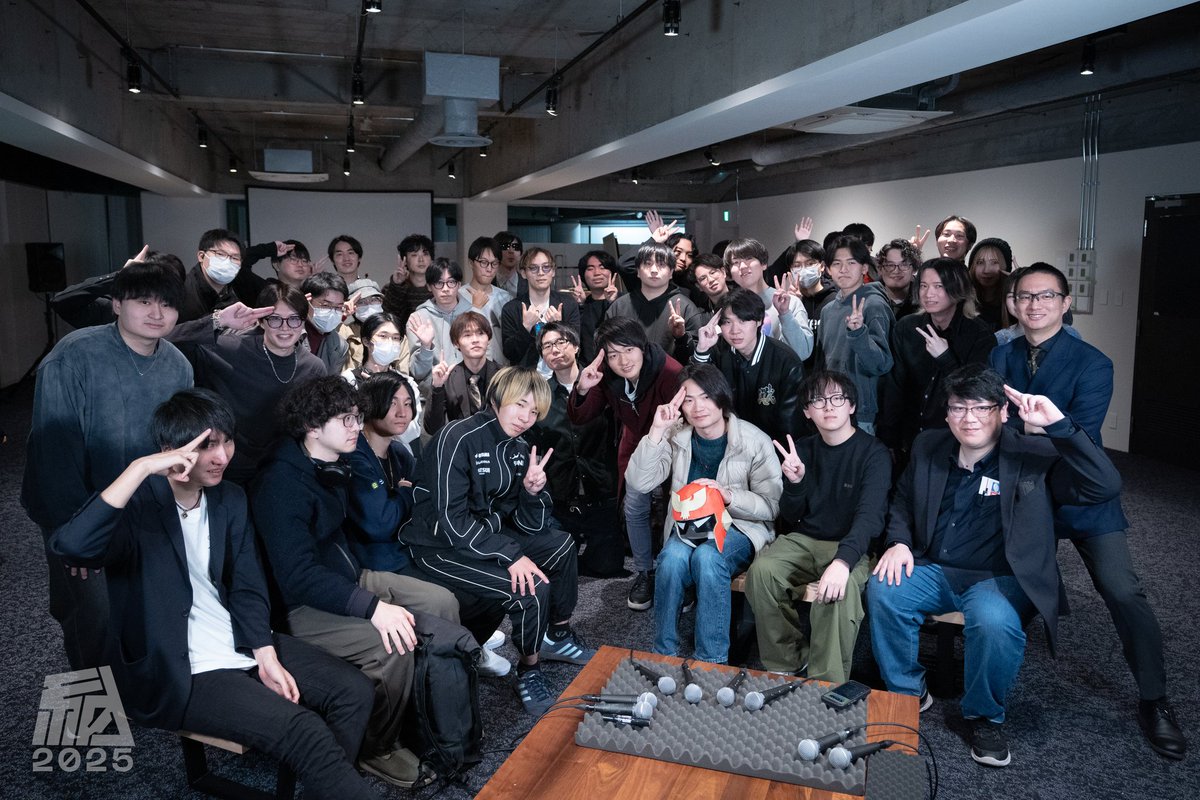 🟡スマ納め2025、完🔵

来年もコントローラーと共に。