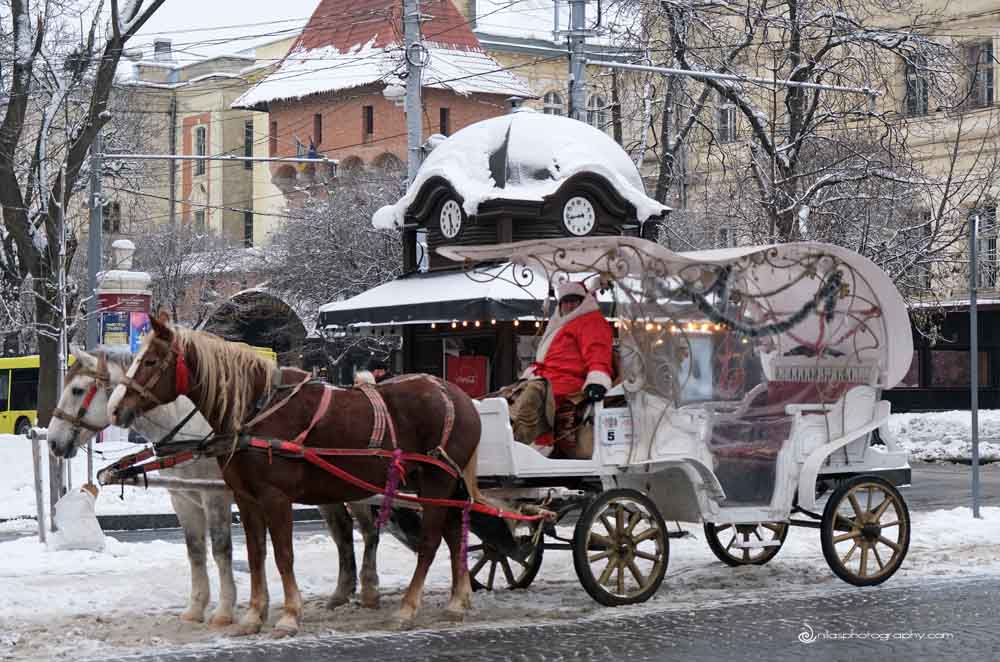 Christmas Around the Globe imageearthtravel.com/2025/12/28/chr… via @nillasphotos 
#christmas  #italychristmas #calabria #pisa #cosenza #pozzuoli #ukraine #lviv #vietnam #vietnamtravel #saigon #hochiminhcity #hue #australiagram #finland #santaclausvillage #rovaniemi #arcticcircle
