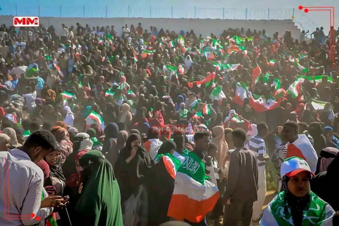 MaxamedSaf93545's tweet photo. Historic moment for Somaliland! 
Celebrating our leaders with the recognition by Israel. A new chapter of hope and global engagement for the people of Somaliland.

Somaliland #Israel #Recognition #Diplomacy #AfricaPolitics https://t.co/ipB9ru6Hkm