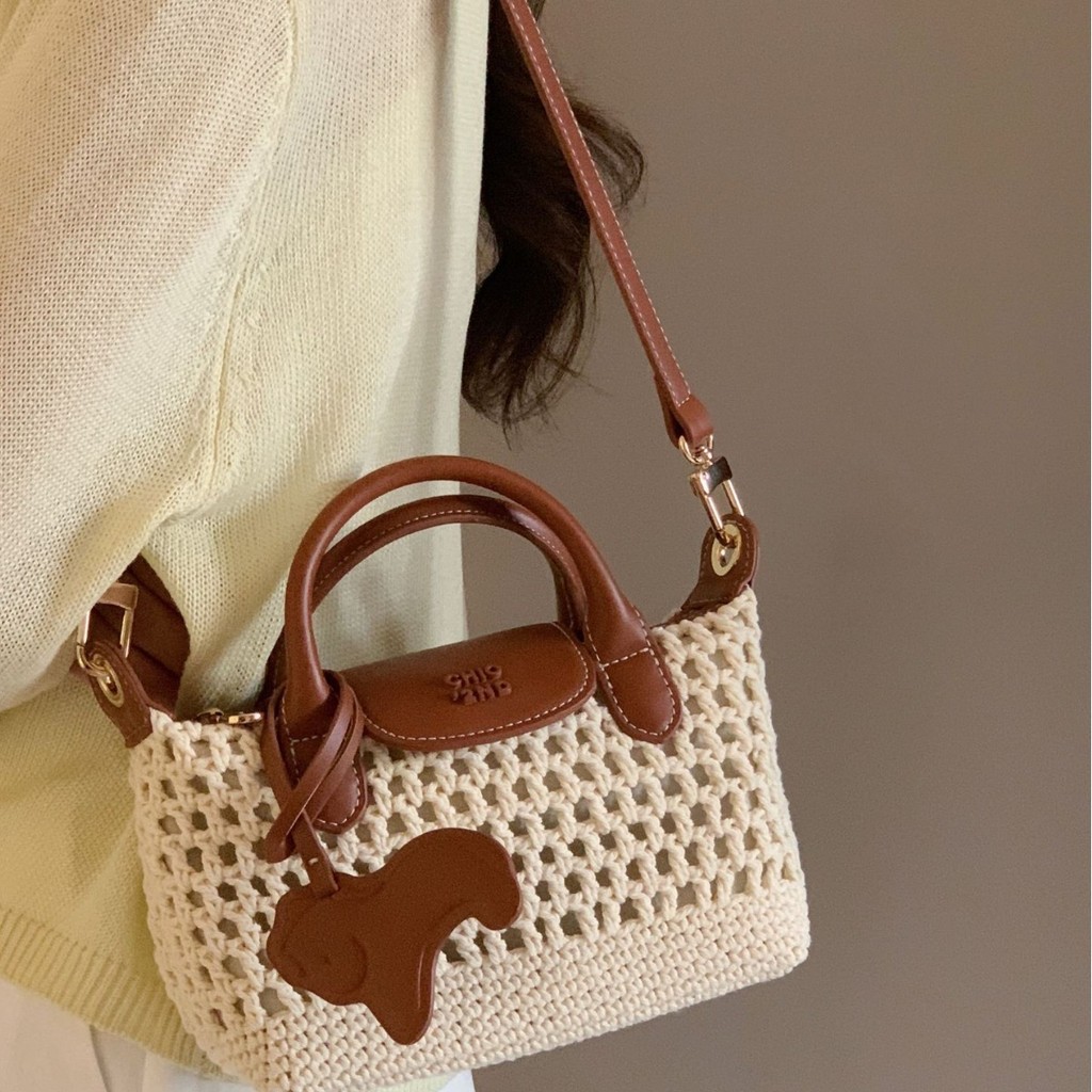 sazavelvet's tweet photo. this bag is tiny but totally iconic 🌨️🍥 https://t.co/joDPLYekl8