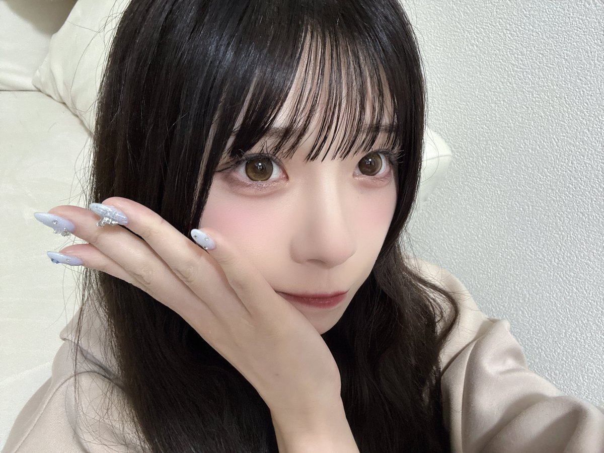 11th singleイベントの受付は明日の13時までです！！
not-equal-me.chara-ani.com
たくさん会いにきてね💞みなさんのことお待ちしてます！！