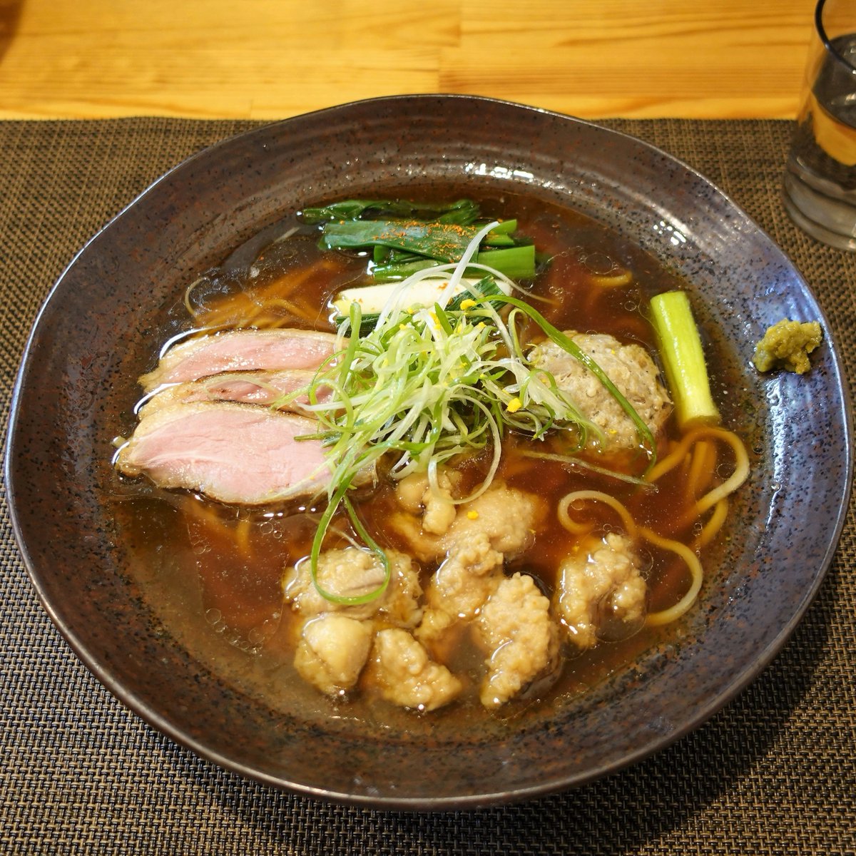 らーめん彩哲〜isato〜さん 年末限定献立【和風鴨脂醤油】・鶏ﾊﾗﾐ丼