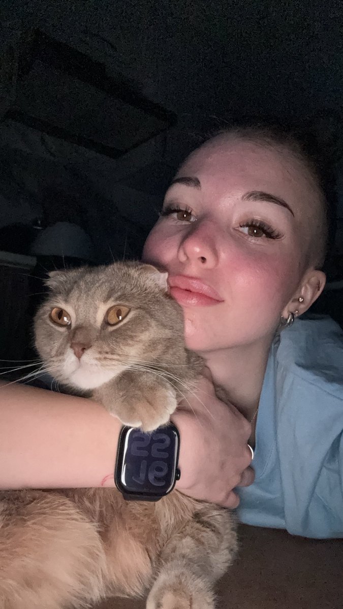 elfelev's tweet image. любови