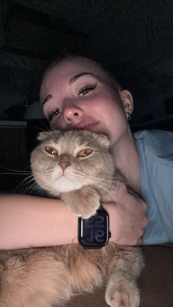 elfelev's tweet image. любови