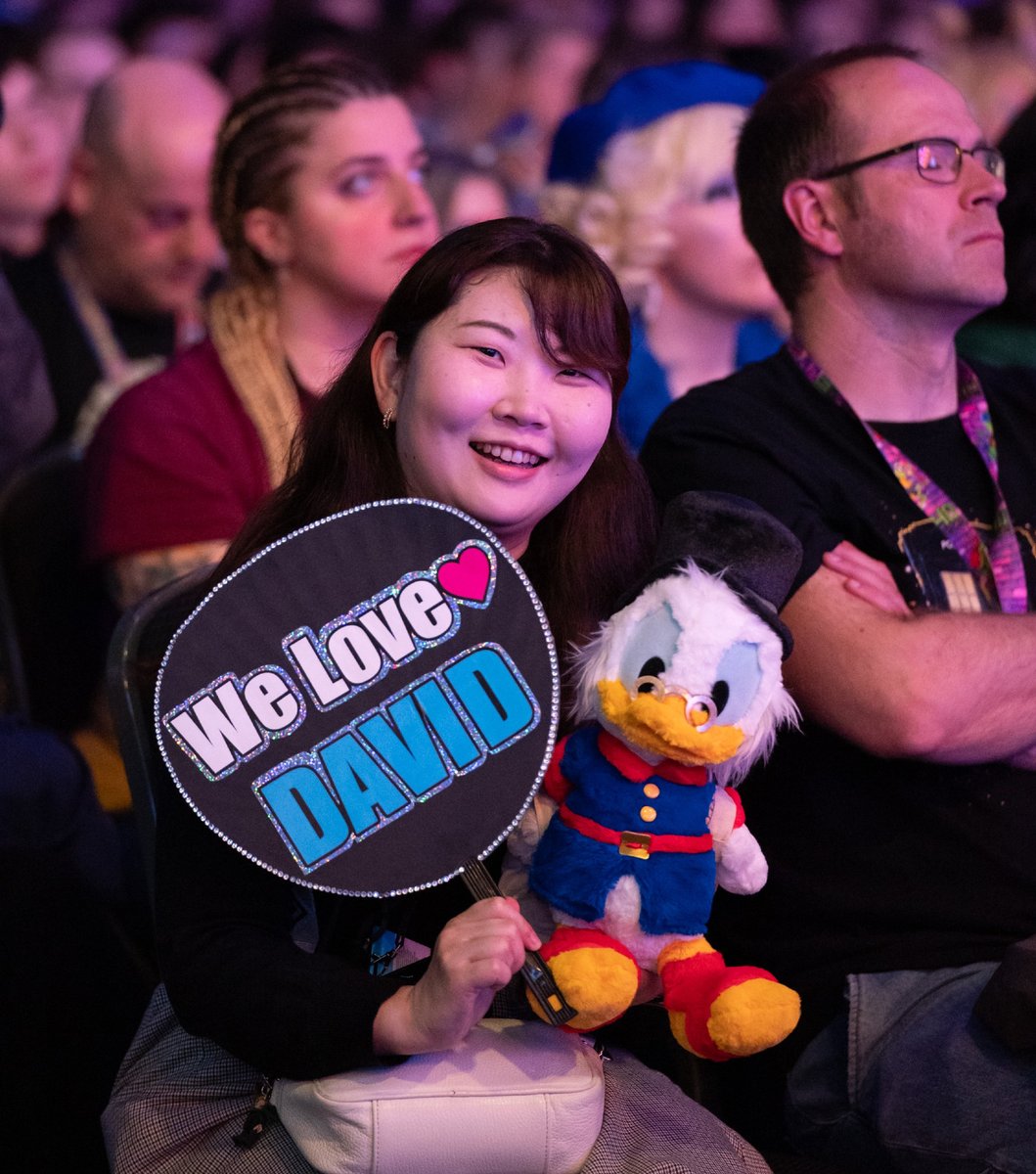 MCM Comic Con tweet media