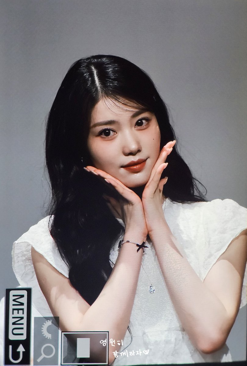 Shineting1112's tweet image. #션샤오팅 #심소정 #Xiaoting
#Kep1er #케플러 

20251228 사웨 preview