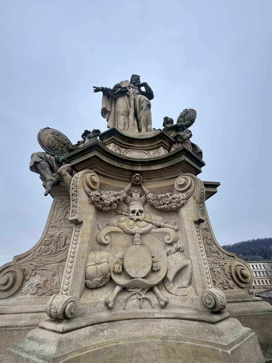 🅛🅤🅝🅘🅣🅐 luna🌛🌜 tweet media