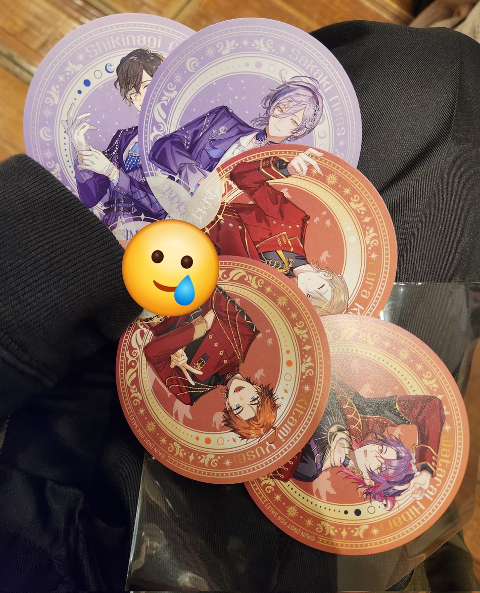 ばくちゃん専用  5点おまとめページ 購入特典全7種で5枚もらって🔑🐍くん出なかったのは我ながらさすがの床