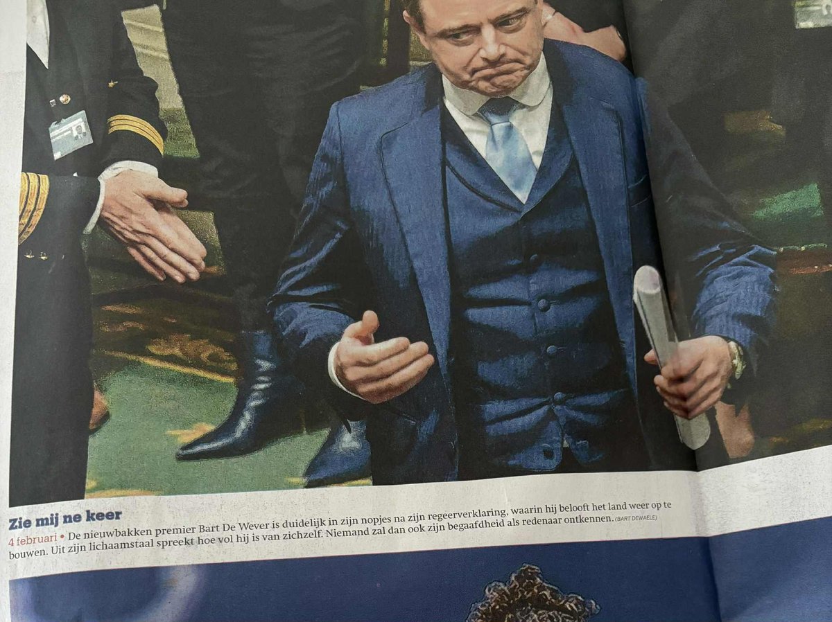 Op de redactie van <a href="/Nieuwsblad_be/">Nieuwsblad.be</a> kunnen ze hun haat voor de premier wel heel slecht wegsteken.

Wat is dit venijnig bijschriftje nu weer? 🧐