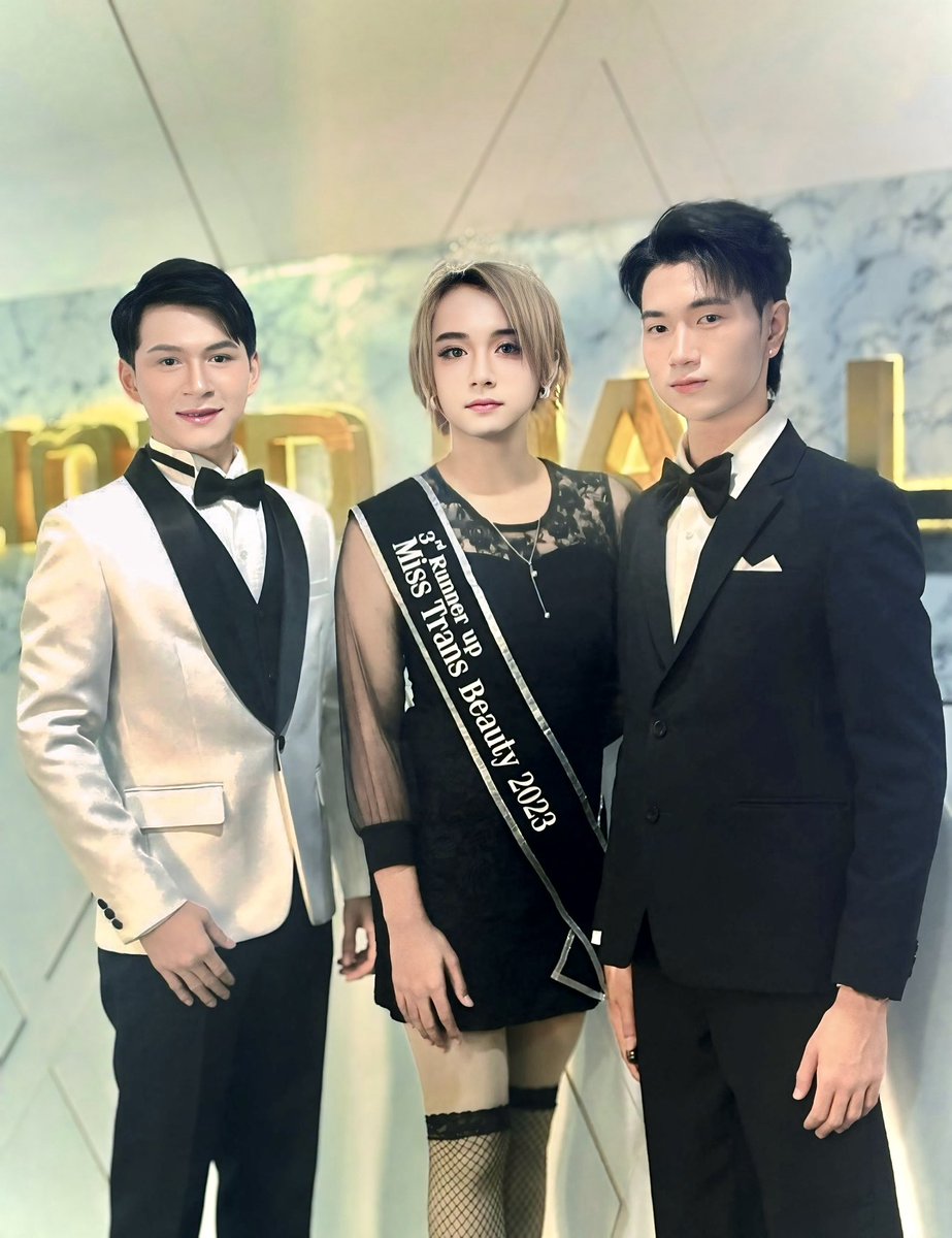 WeLittlePrinces's tweet photo. แชมป์เปอร์ ในนามรุ่นพี่ทีม #MissTransBeautyThailand2023 เข้ารวมชมการประกวดรอบ Final #MissTransBeautyThailand2025 เมื่อ
วันที่ 21 ธันวาคม 2567 ณ #VBAC Diamond Hall #วิทยาลัยเทคโนโลยีวิบูลย์บริหารธุรกิจรามอินทรา
#MissTransBeauty2025
#MissTransBeauty
#นางงามจิตอาสา
#นางงามเพื่อสังคม https://t.co/2MS42YXJEO