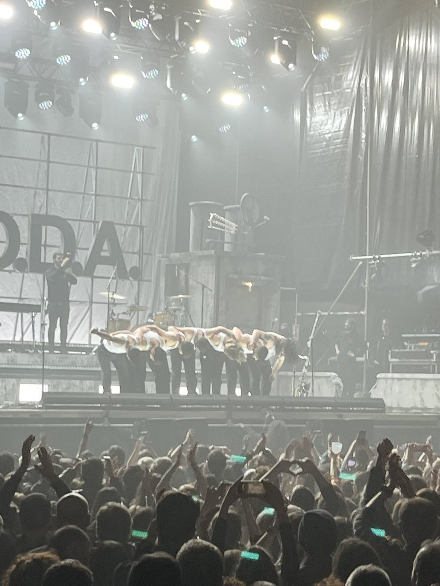 Erikacdc's tweet photo. Humildad, talento, cercanía, casa. 
Siempre en vuestro equipo. 
Gracias 🤍🏠🖤  @estoesLaMODA https://t.co/vgnJyLArJr