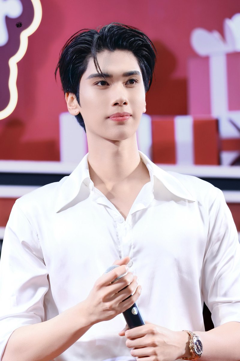 vikqhw's tweet photo. 251228📸

DUNK WITH THE GREAT NY
#DUNKxTheGreatNewYear2026
#TheMallMallLifestoreTheGreatNewYear ​
@dunknatachai #dunknatachai https://t.co/eK1NVMshMy