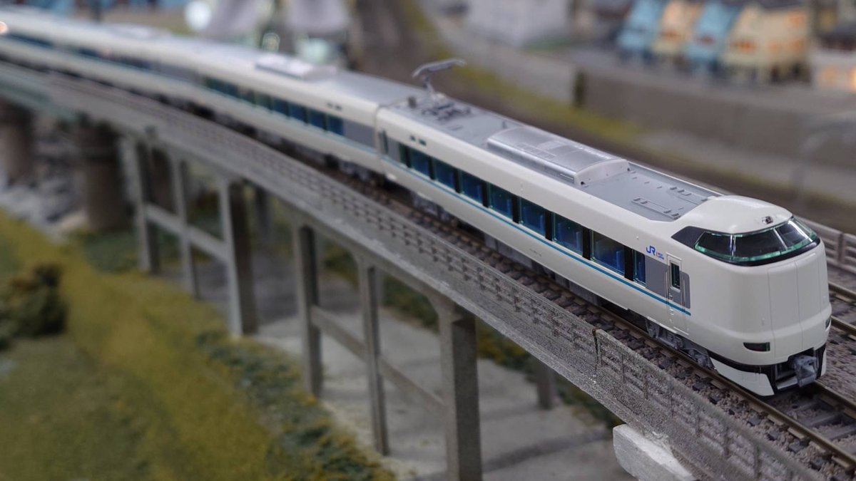 リピーター専用✨鉄道✨SPハイクオリティジオラマ✨特別オーダー製作✨台座セット❗ 大阪】本日ご来店のお客様 287系くろしおなどです！！！ #Re_Color