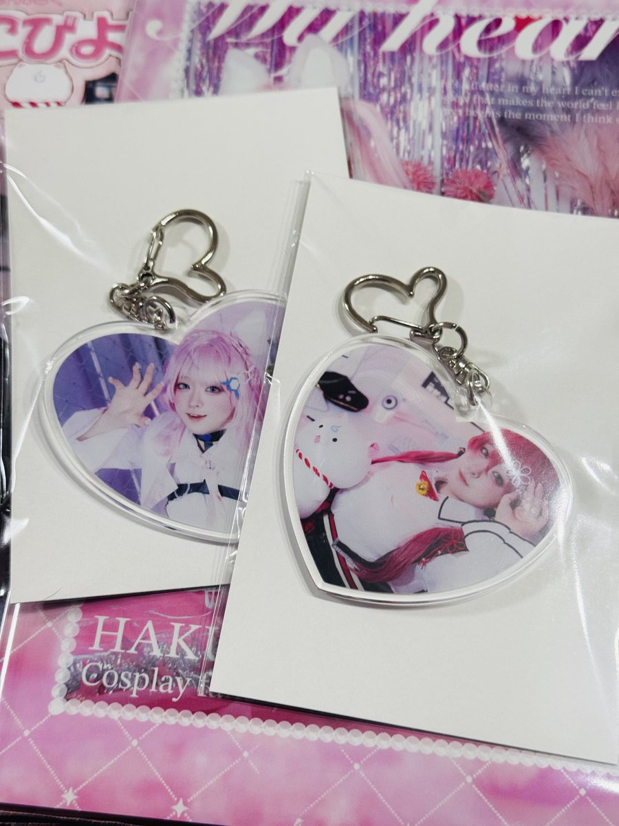 💓頒布物紹介💓】 ハート型アクキー！！ こちらは新刊セットのみに着く