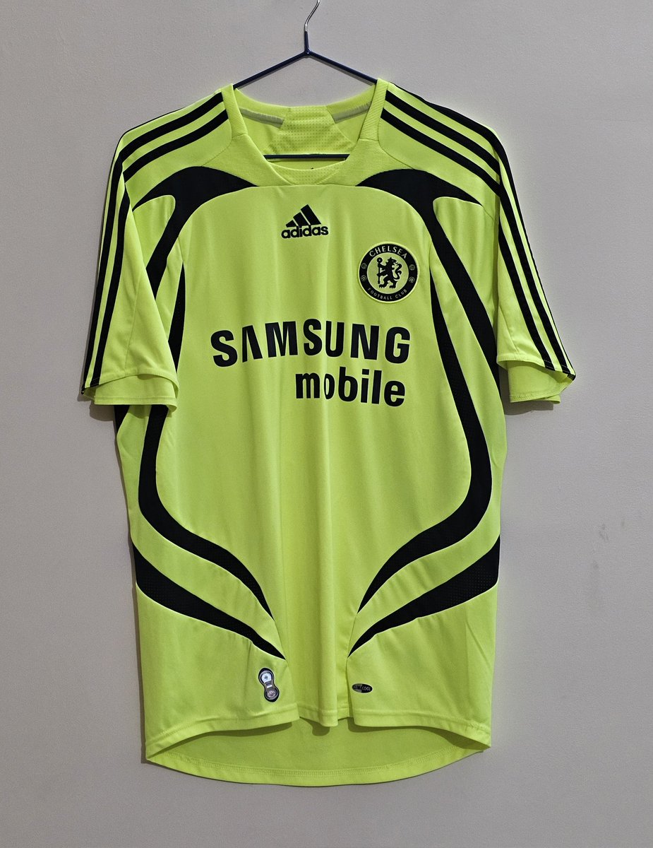 VsKitCorner's tweet image. 🏴󠁧󠁢󠁥󠁮󠁧󠁿 For Sale!

Official Chelsea 2007/08 Away Ballack. 

Medium.

Very good condition.

£88. 

DMs are open for more pictures/information.

#CFC