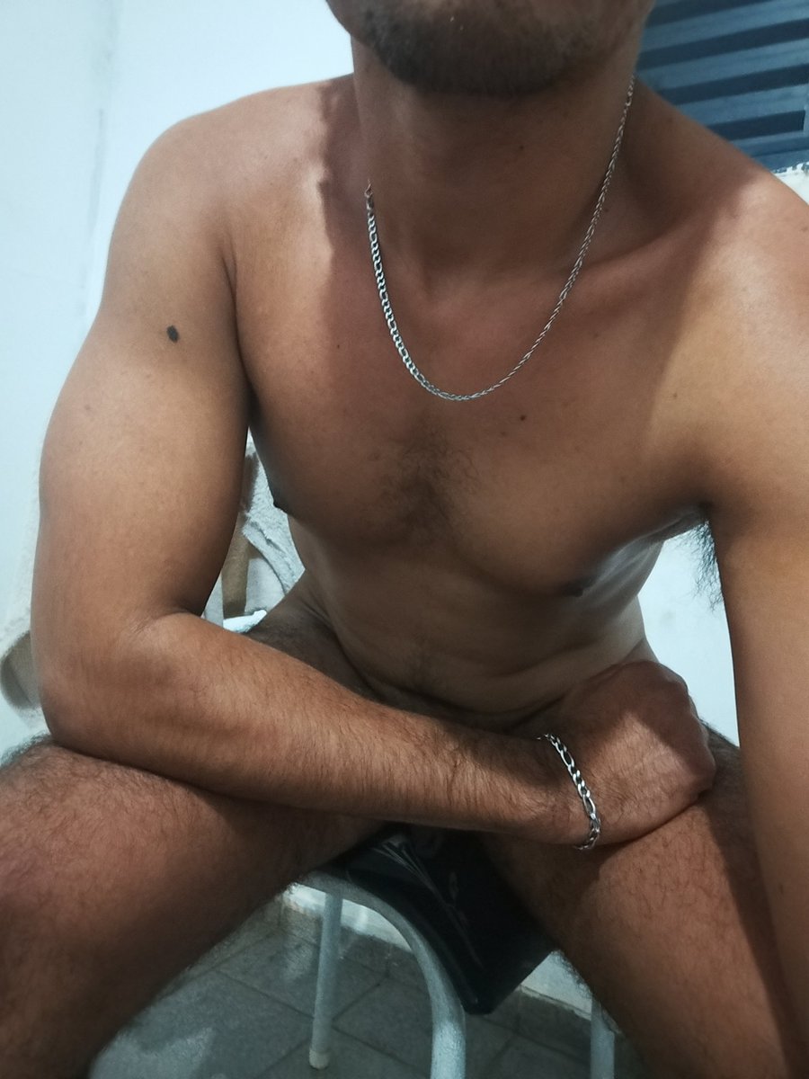 Na moral o bulking me fez bem. Olha o tamanho desse peito