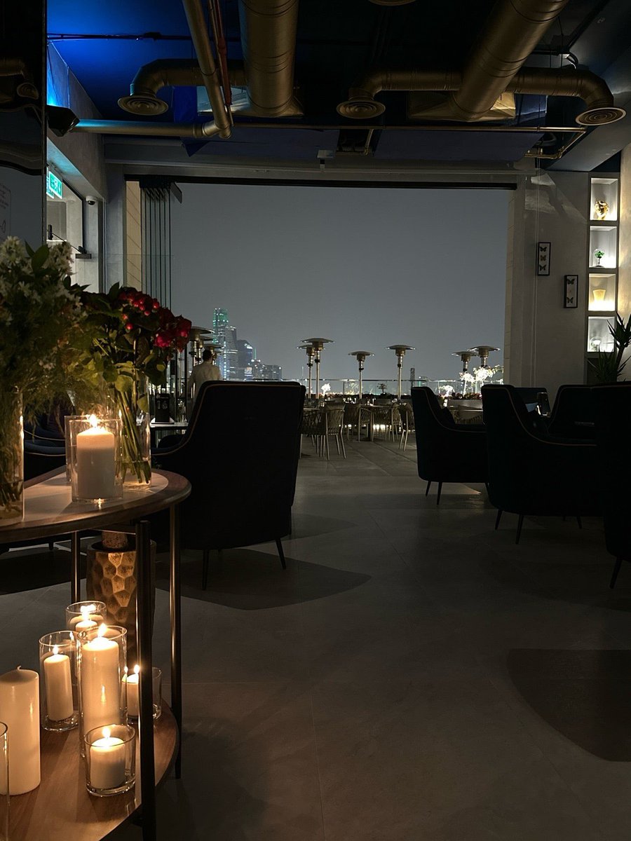 butterfly lounge
من الاماكن السريه جدا ويتميز بإطلالة جميلة 😍🏙️
📍| الرياض