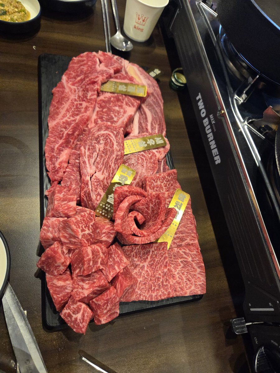 한우집투뿔사위 부평직영점
인천 부평구 경원대로1403번길 4 1층 (출처 : 네이버 플레이스) naver.me/GCvc5MbF