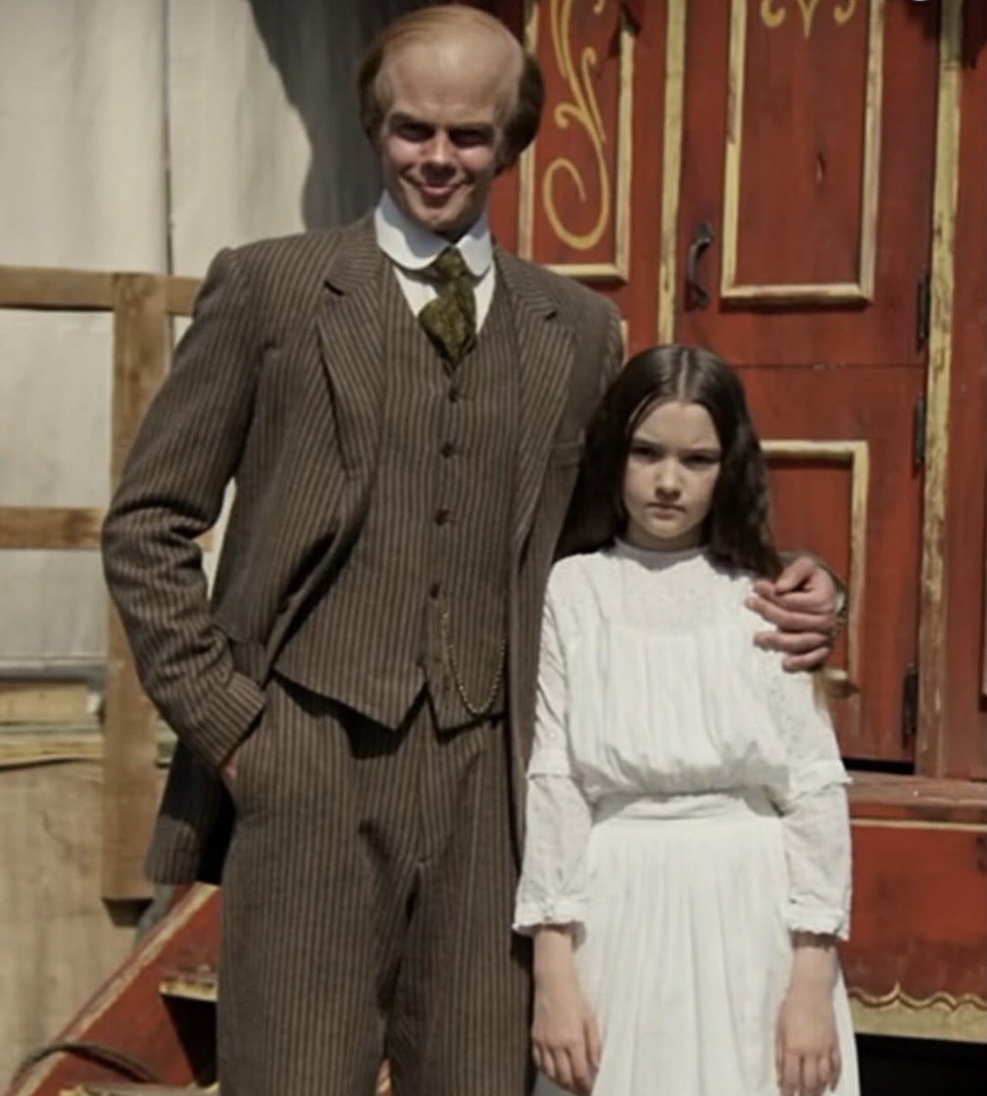 hexlight100's tweet image. I miss Welcome to Derry