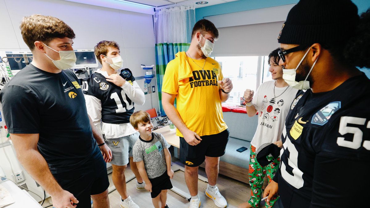 Hawkeye Football tweet media