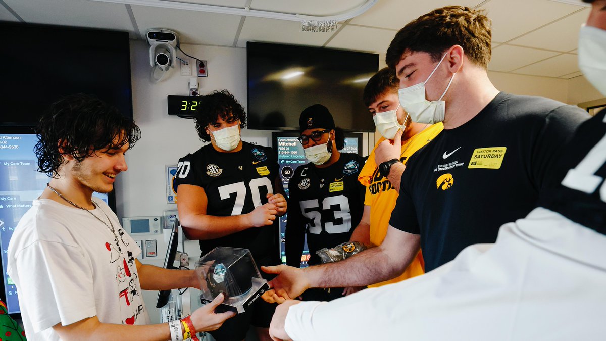 Hawkeye Football tweet media