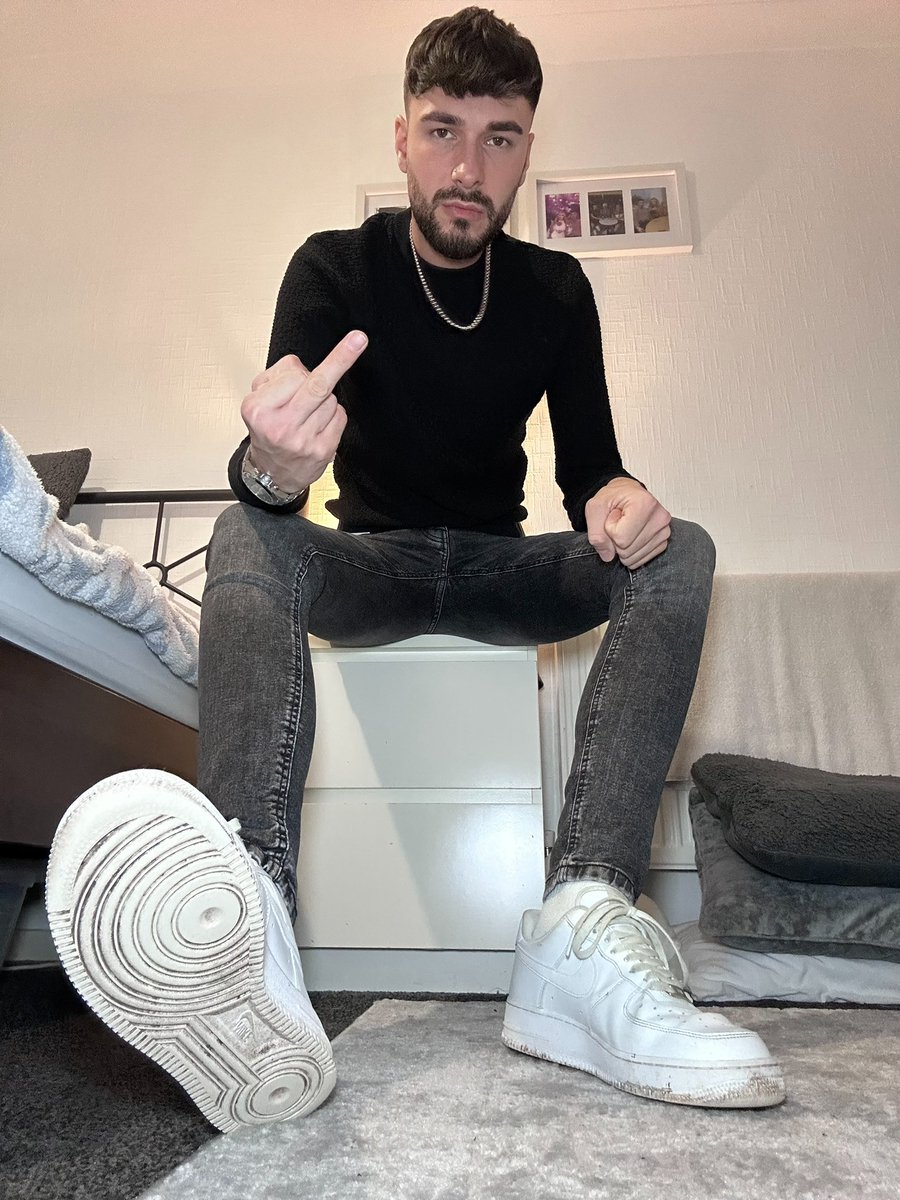 MasterR98's tweet image. My AirForce are dirty your job is to pay to clean them. 

Cashmaster findom paypig
