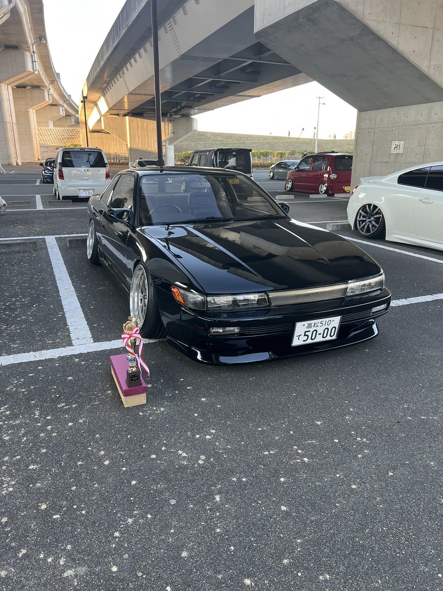 t_takkyan's tweet photo. サタミー行ったらトロフィー貰えました🏆
ありがとうございます😋 https://t.co/a2pLWrTJeq