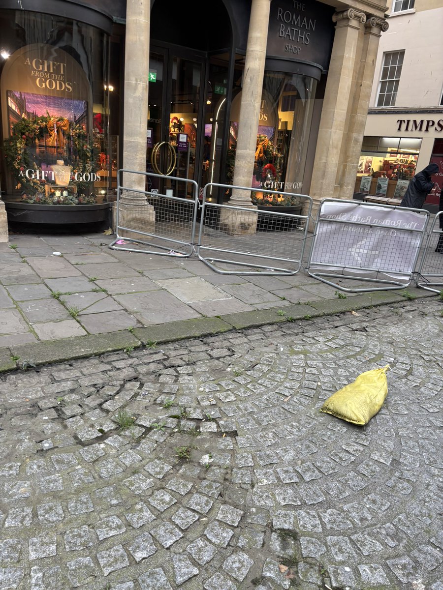 markeygate's tweet image. Come on Bath &amp;amp; North East Somerset Council you must do better than this. What a disgraceful mess right outside our World Heritage Baths. Can somebody ask the BID to clean it up and remove the barriers.