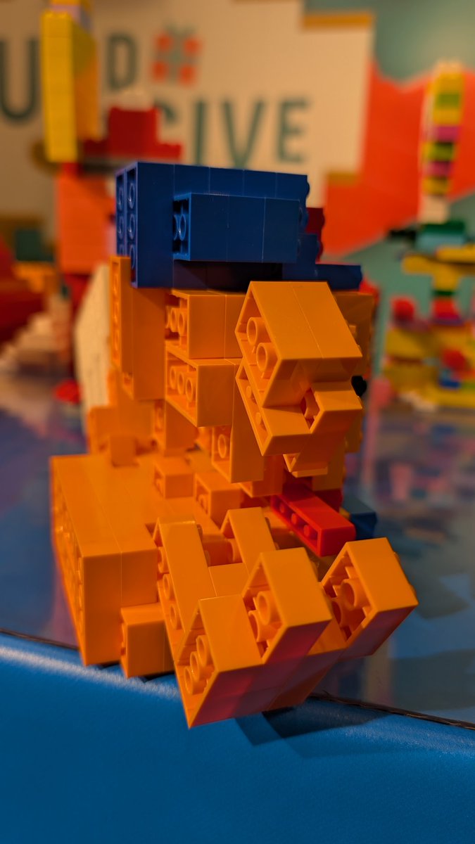 0937_4998's tweet photo. 昨日リビルドザワールドセンターで『Build to Give ~ハッピークリスマスをつなげよう~』に参加した。
「ぽすくま」をレゴブロックで作った。ハートマークが付いた郵便物を持たせた😊
(続く 1/6)
#レゴランド(名古屋)
#BuildtoGive
#ハッピークリスマスをつなげよう
#LEGO
#レゴ
#2025年12月27日 https://t.co/BjE8Rx4acW