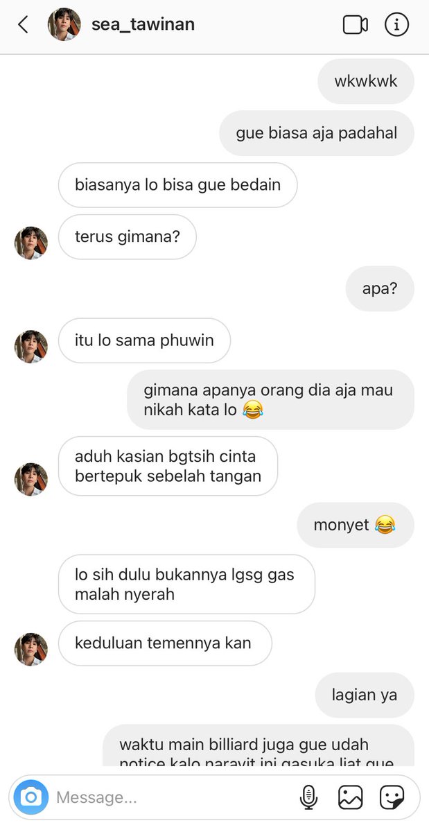 inkbynara's tweet image. 830. kalo kata org2 sih hati2 ya sama perasaan yg blm beres :)