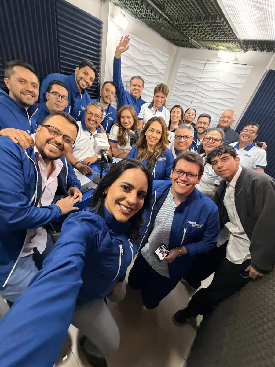 Gracias a nuestra audiencia, auspiciantes y a todo el Team Radioactivo que este sábado 27 realizó un gran trabajo en Los Premios Radioactiva 2025, donde se incluyó lo mejor del año en música, deportes y entretenimiento. Buen humor, premios y el carisma de un gran equipo