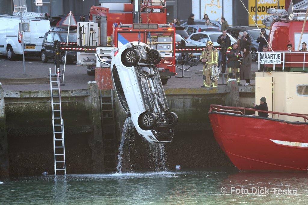 Ondertussen in de haven van Scheveningen, de zoveelste.....🤣