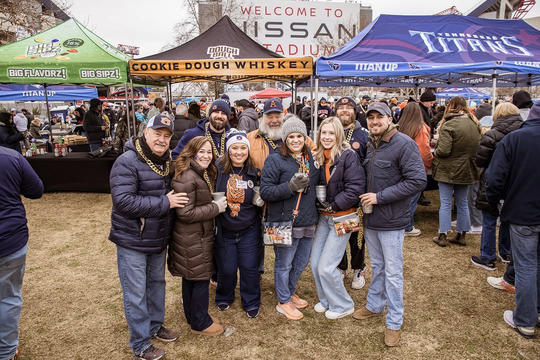 Tailgreeter tweet media