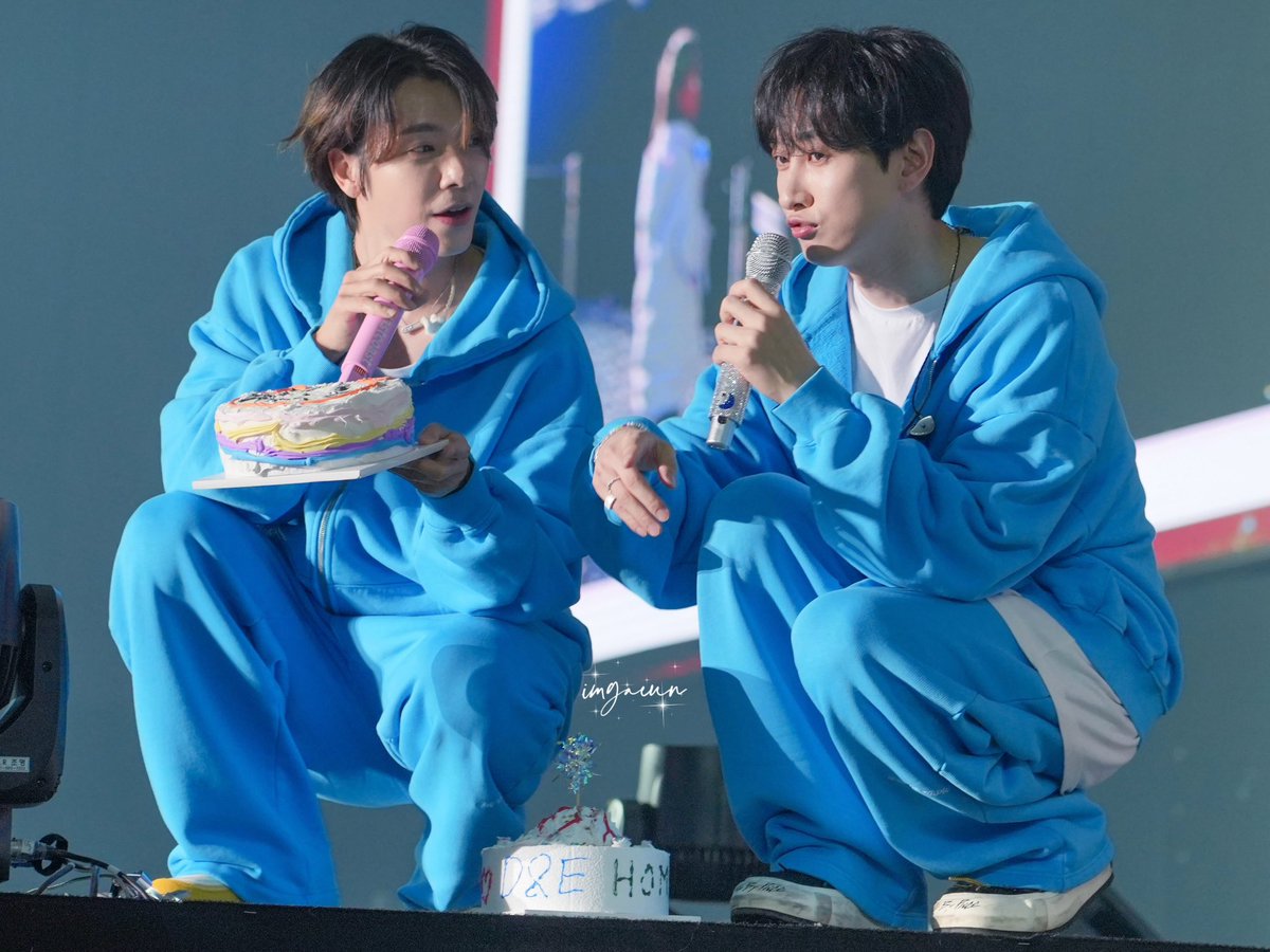 imgaeun99's tweet image. 둘이 귀여워🥹

251228 SUPER JUNIOR D&amp;amp;E FAN PARTY &amp;lt;HOME COMING&amp;gt; 

#동해 #DONGHAE 
#은혁 #EUNHYUK
@donghae861015 @AllRiseSilver