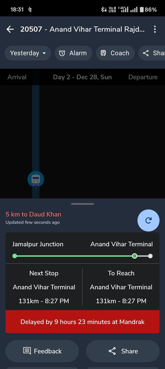 officialsonusk's tweet photo. Rajdhani Express ka ye haal hai wah @IRCTCofficial @RailwaySeva https://t.co/swr2zDlHxh