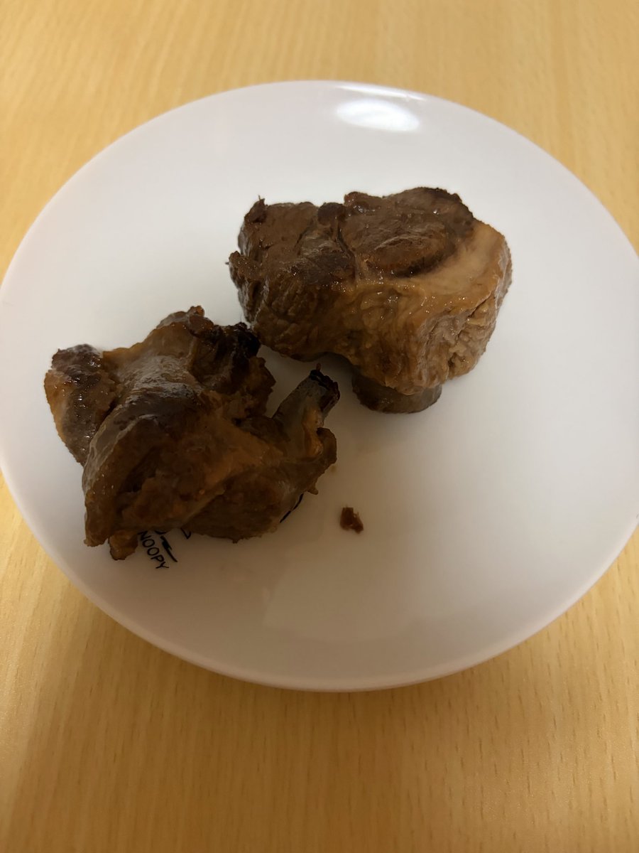 berg_ap's tweet photo. 人生初の熊肉いただきました。
少し癖はあるけど美味しい！ https://t.co/E04ivK2xlh