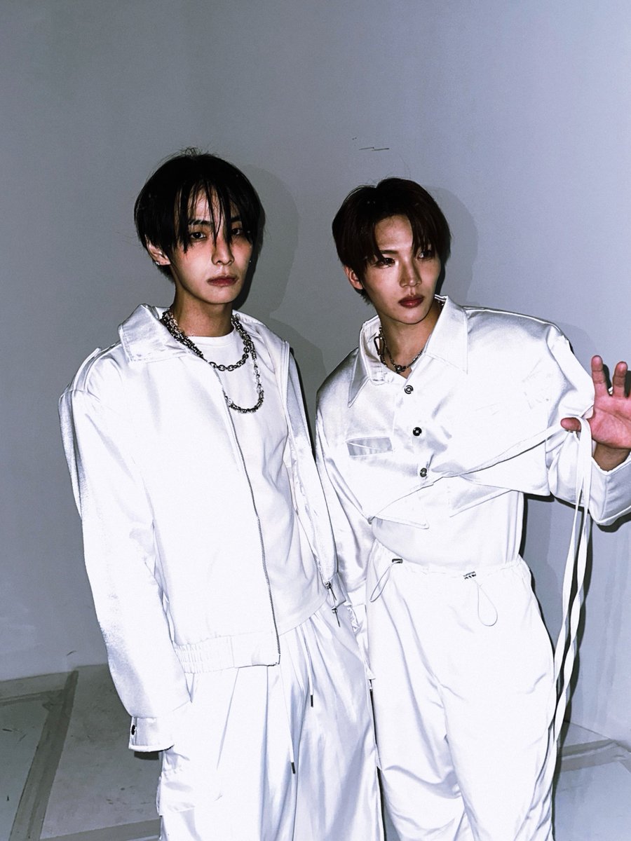 SLIME SIBLING

#NTX #엔티엑스
#RAWHYUN #로현
#CHANGHUN #창훈