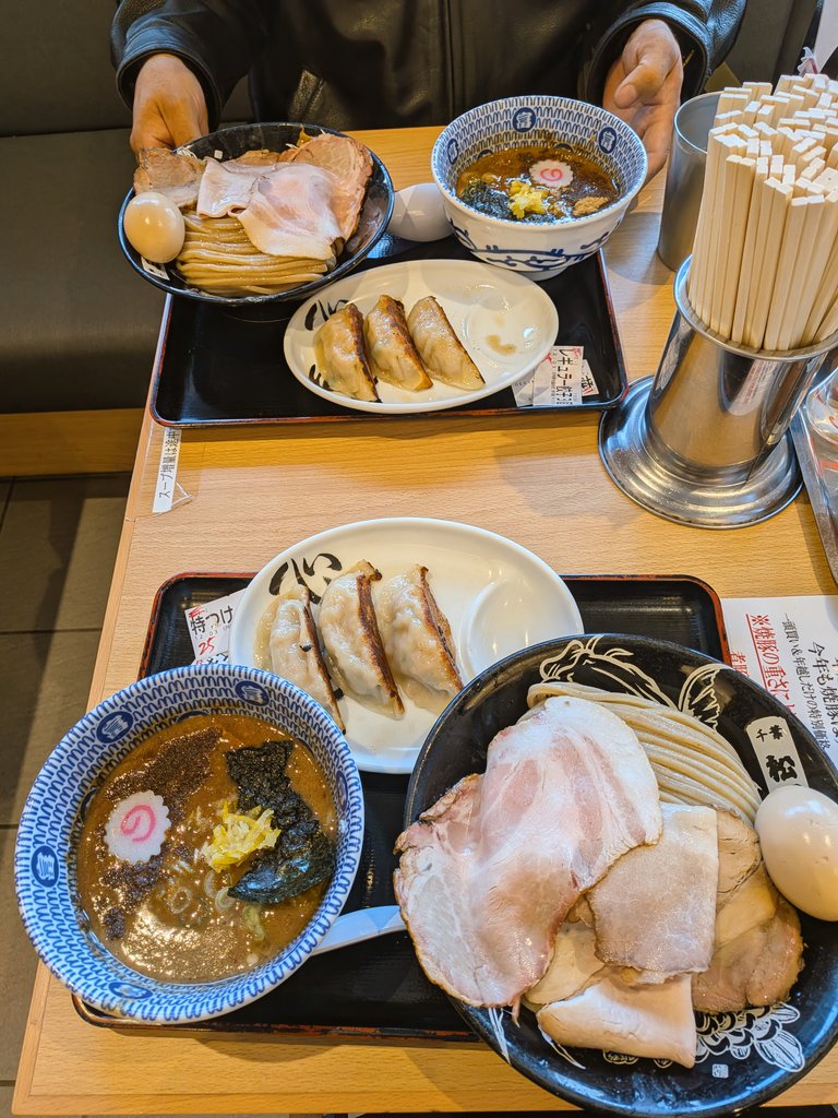12/2、ふわっちの拓みっちさんの基地にバーグマン乗って行きました
