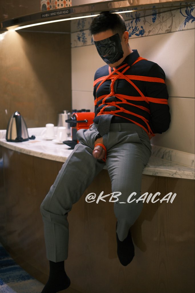 KB_CAICAI tweet media