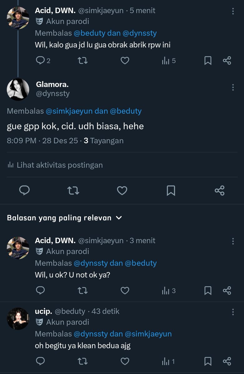 dynssty's tweet image. aduh dua orang ini menghibur banget plis😭