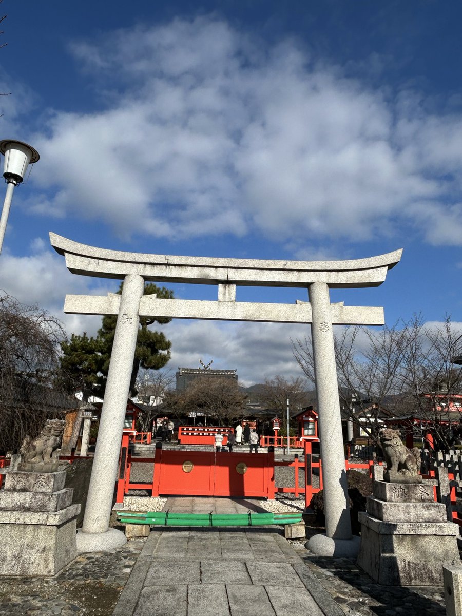 一年ぶりに車折神社へ 暖かい日で助かった… #車折神社