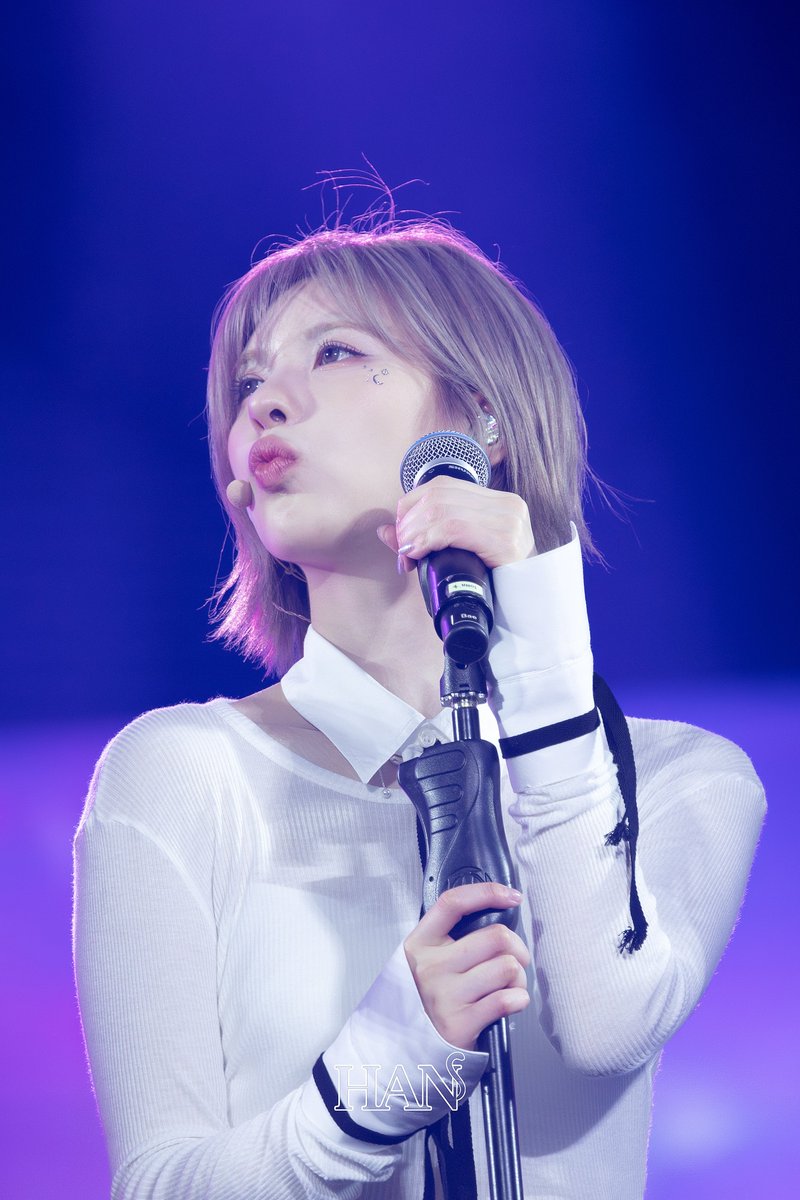 zh_kpop's tweet photo. HAPPY BAE DAY 🎂

#NMIXX #엔믹스 
#BAE #배이
#OurSolshineDay https://t.co/yk30tmNW2u