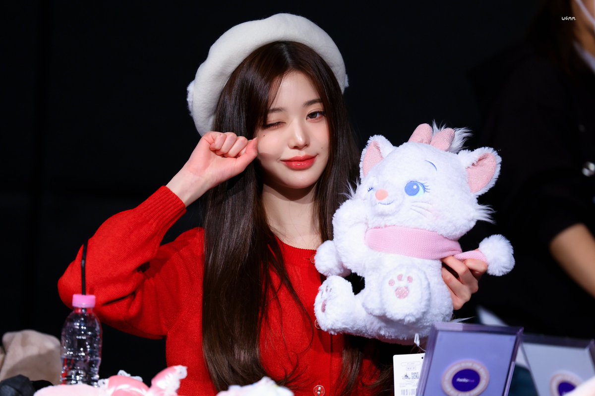 wgmm0304's tweet image. 251228 마리녕 🎀🩷

#IVE #아이브 #JANGWONYOUNG #장원영 #ウォニョン