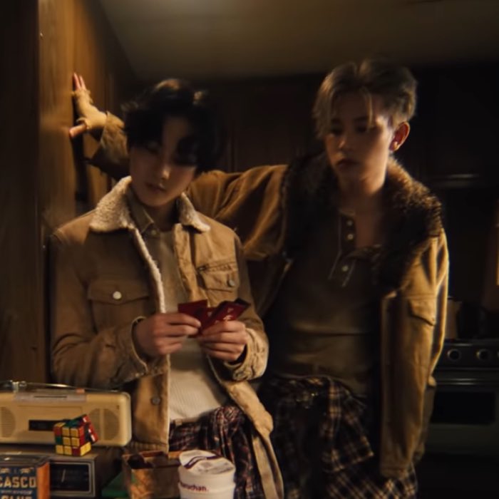 ikeupop's tweet image. i just froze.