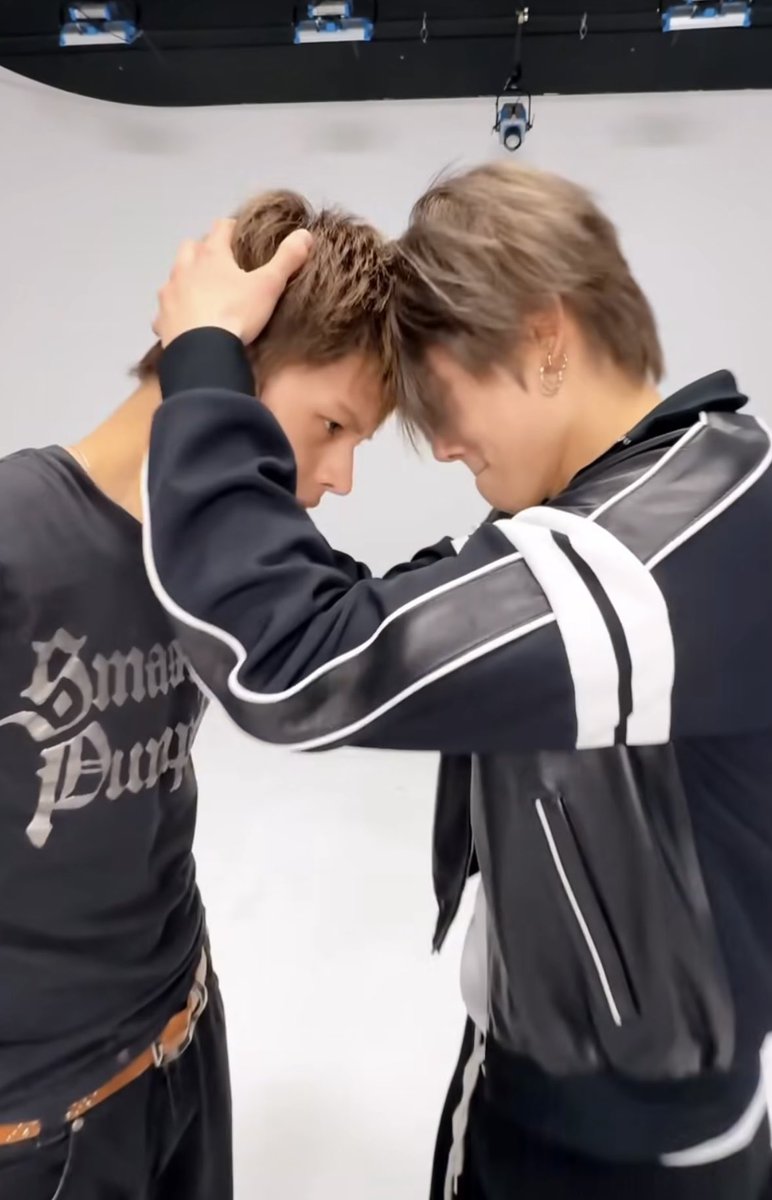 jamesnmoons's tweet image. THEY’RE SO CUTE 😭